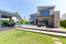 Villa en Oliva - Villa Gaudi 12H