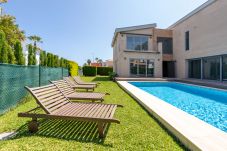 Villa en Oliva - Villa Gaudi 12H