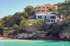 Aparthotel in Cala Santanyi - A Drac 3