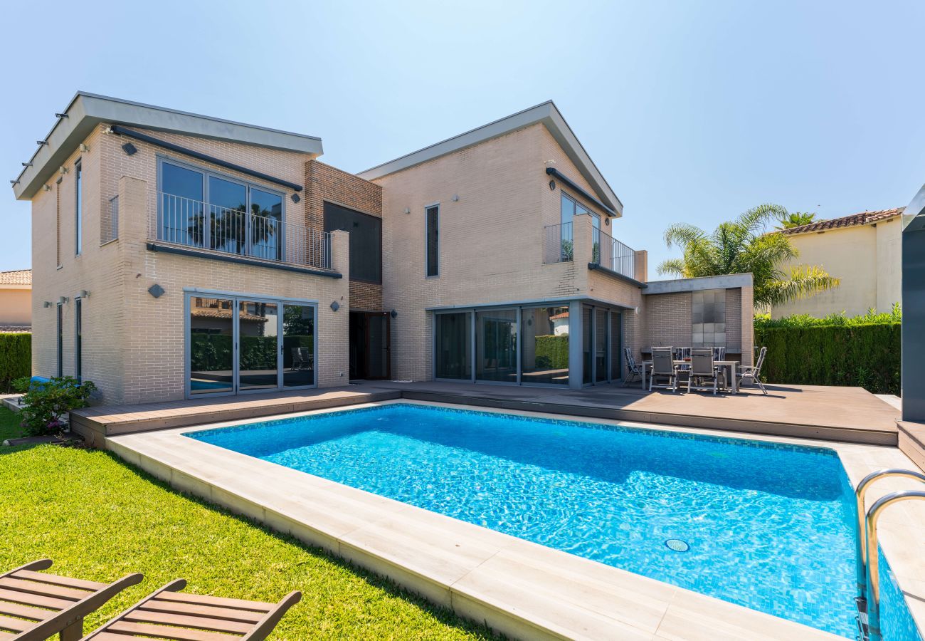 Villa in Oliva - Villa Gaudi 12H