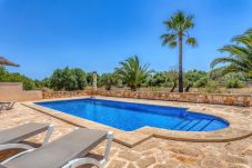 Country house in Santanyi - B Son Garrot