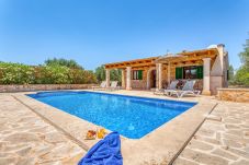 Country house in Santanyi - B Son Garrot