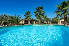Country house in Cala Santanyi - B Chalet Turo