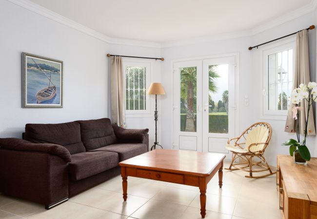 Bungalow in Oliva - Malibu Beach III 9