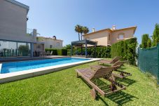Villa a Oliva - Villa Gaudi 12H